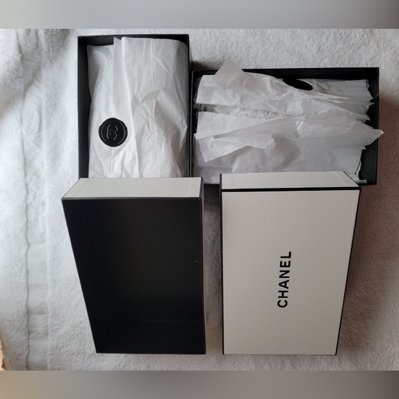 Louis Vuitton, Chanel, Dior, Burberry Gift Boxes Bundle! - Picture 7 of 12